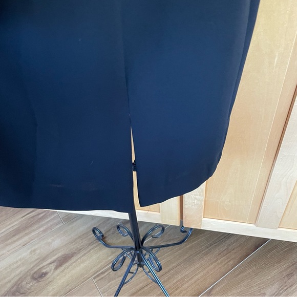 Jacqueline Ferrar black sleeveless fully lined fitted sheath Dress size 12 - Picture 4 of 9